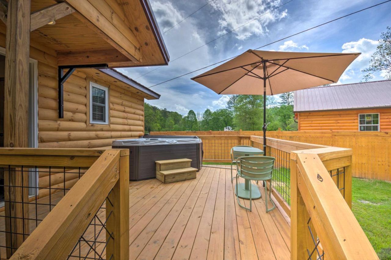 Cozy Cabin On Tuckasegee River - Near Bryson City Exterior foto